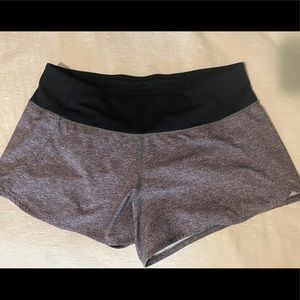 Lululemon speed up short 4’’ heather/black size 8